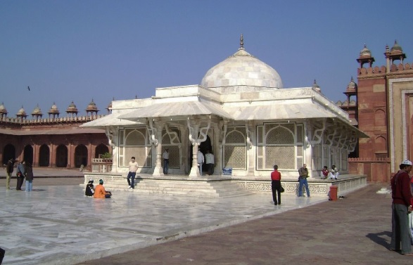 Moti Masjid