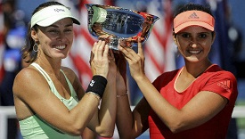 Sania Mirza and Martina Hingis