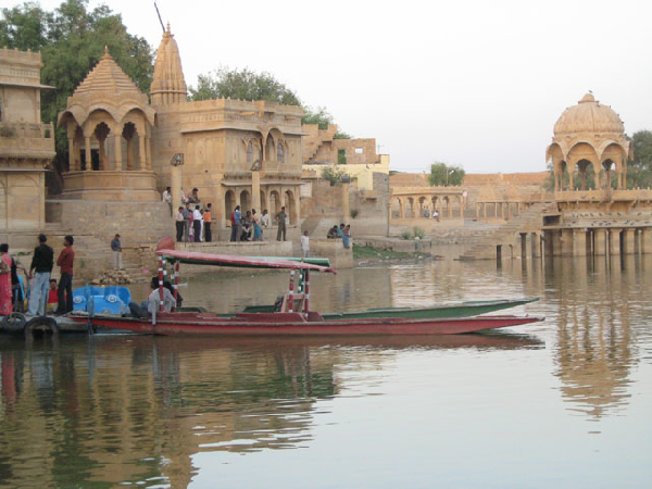 Gadsisar Lake